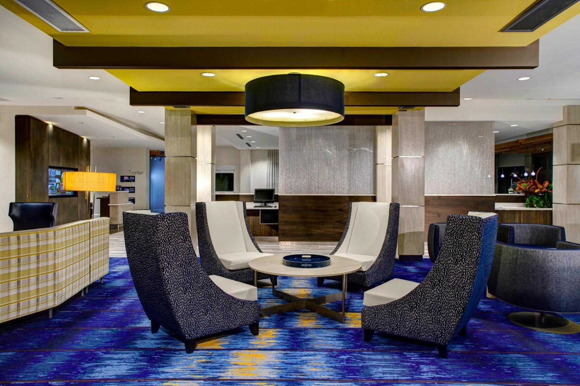 Courtyard By Marriott Carrollton Exterior foto