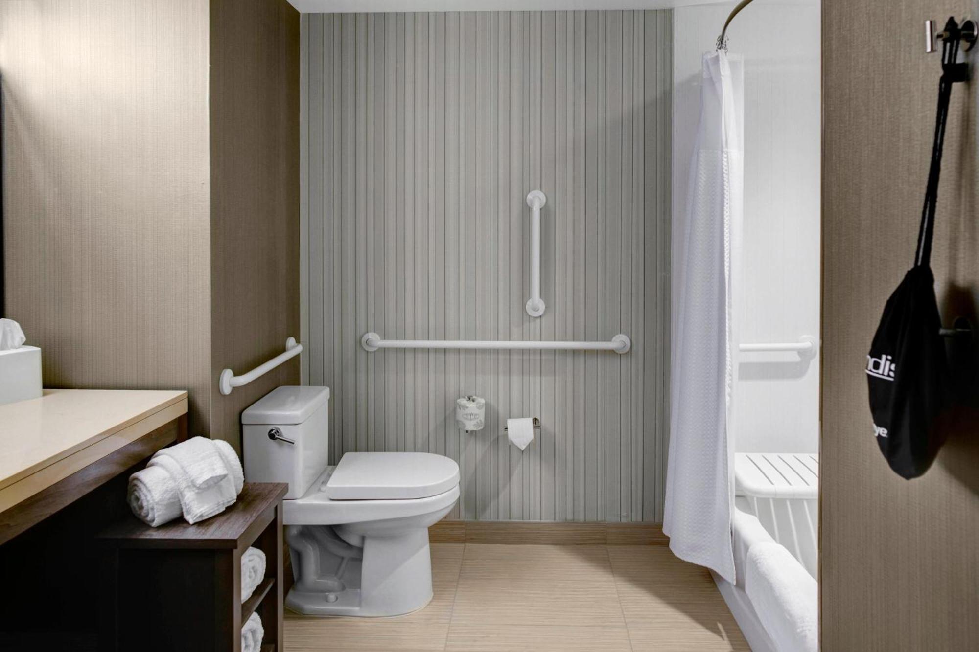 Courtyard By Marriott Carrollton Exterior foto
